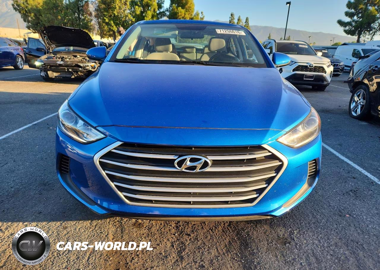 2018 Hyundai Elantra Se VIN:5NPD74LF3JH394943 - 5