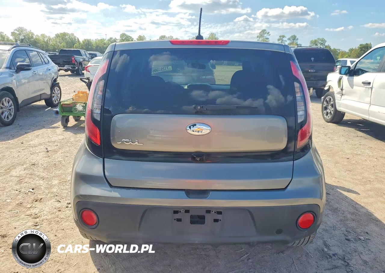 2018 Kia Soul + VIN:KNDJP3A56J7594176 - 6