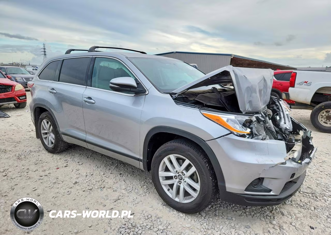 2016 Toyota Highlander Le VIN:5TDZKRFH0GS165816 - 4