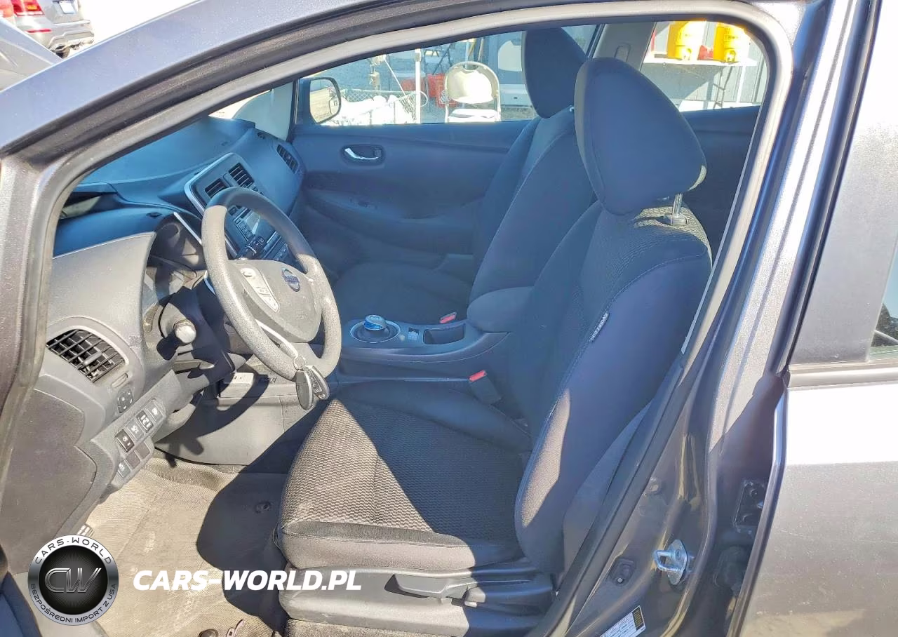 2017 Nissan Leaf S VIN:1N4BZ0CP9HC300305 - 7