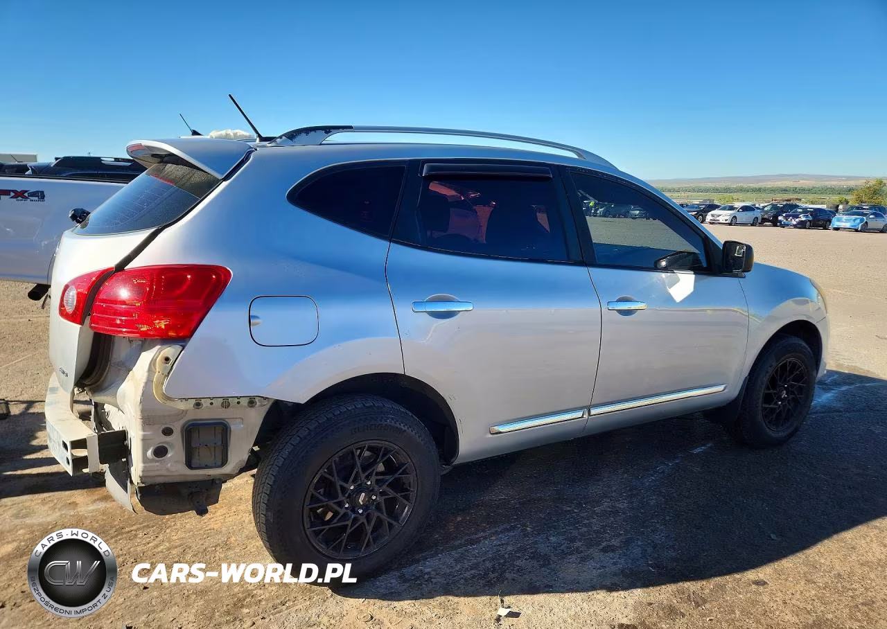 2014 Nissan Rogue Select S VIN:JN8AS5MV3EW715526 - 3