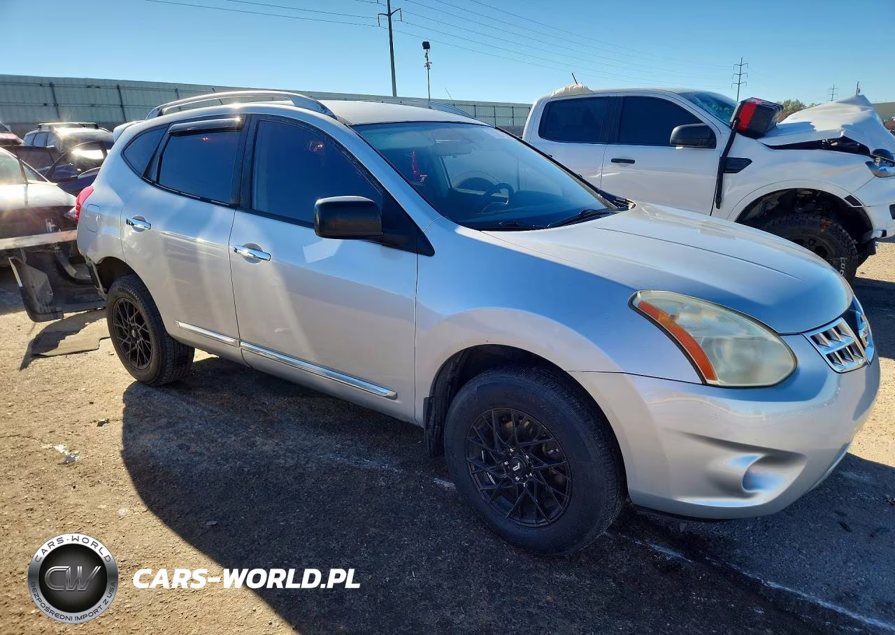 2014 Nissan Rogue Select S VIN:JN8AS5MV3EW715526 - 4