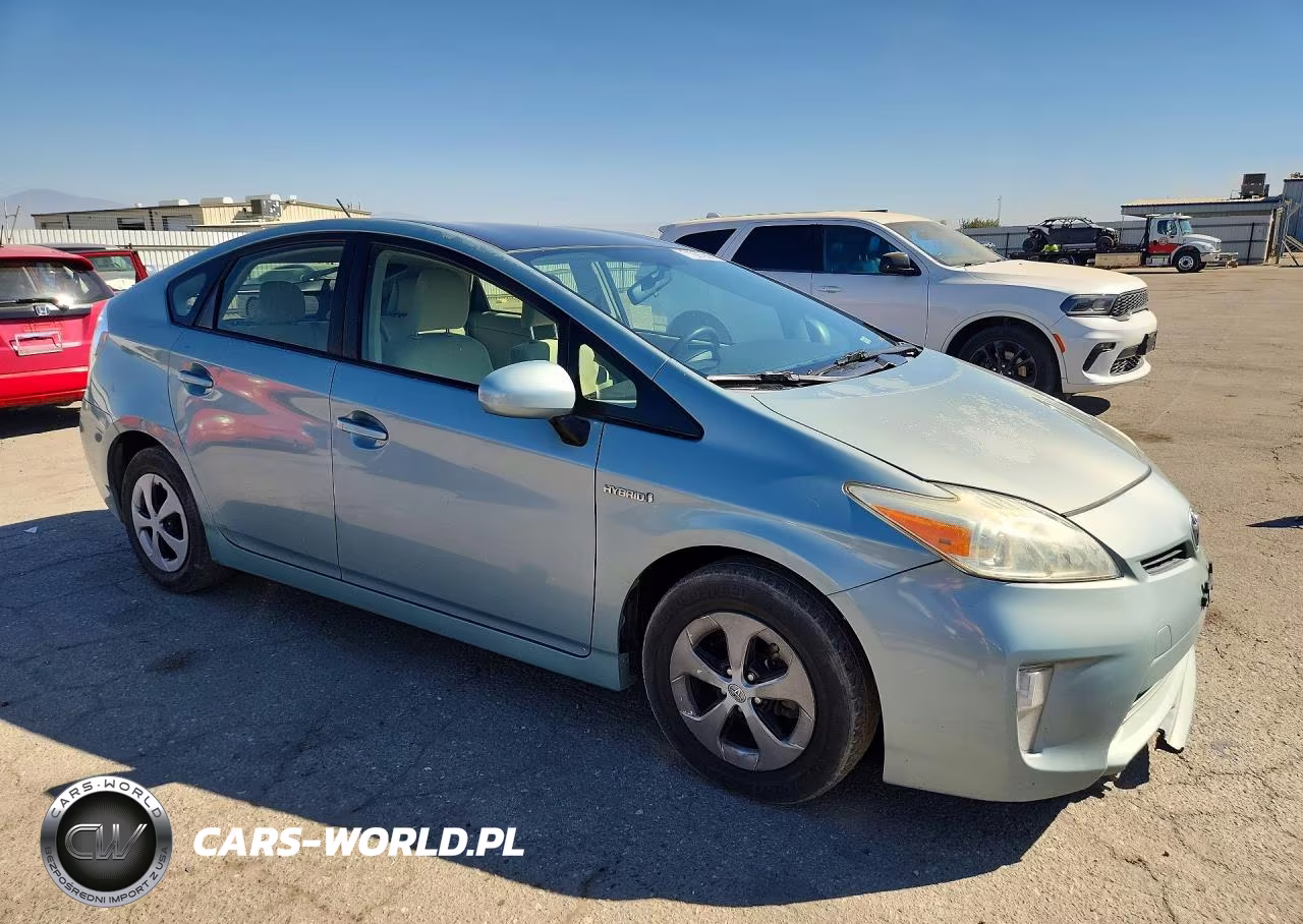 2015 Toyota Prius Two VIN:JTDKN3DU9F1942589 - 4
