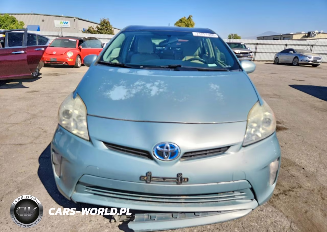 2015 Toyota Prius Two VIN:JTDKN3DU9F1942589 - 5