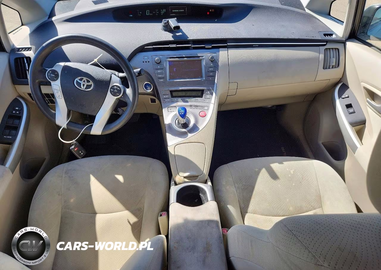 2015 Toyota Prius Two VIN:JTDKN3DU9F1942589 - 8