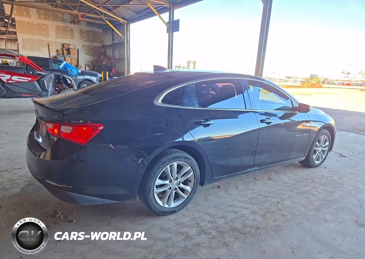 2018 Chevrolet Malibu Lt VIN:1G1ZD5ST5JF251023 - 3