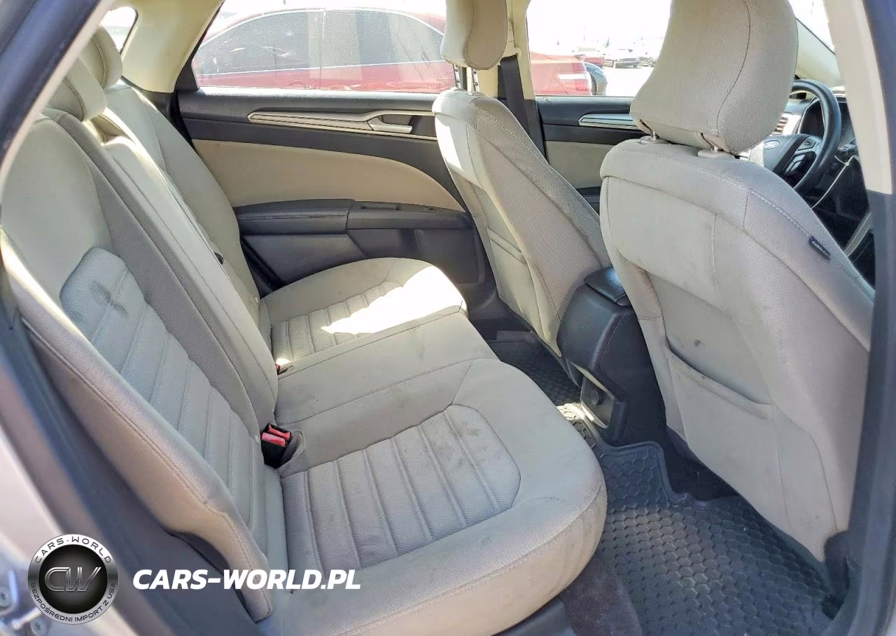2018 Ford Fusion S Hybrid VIN:3FA6P0UU7JR273575 - 10