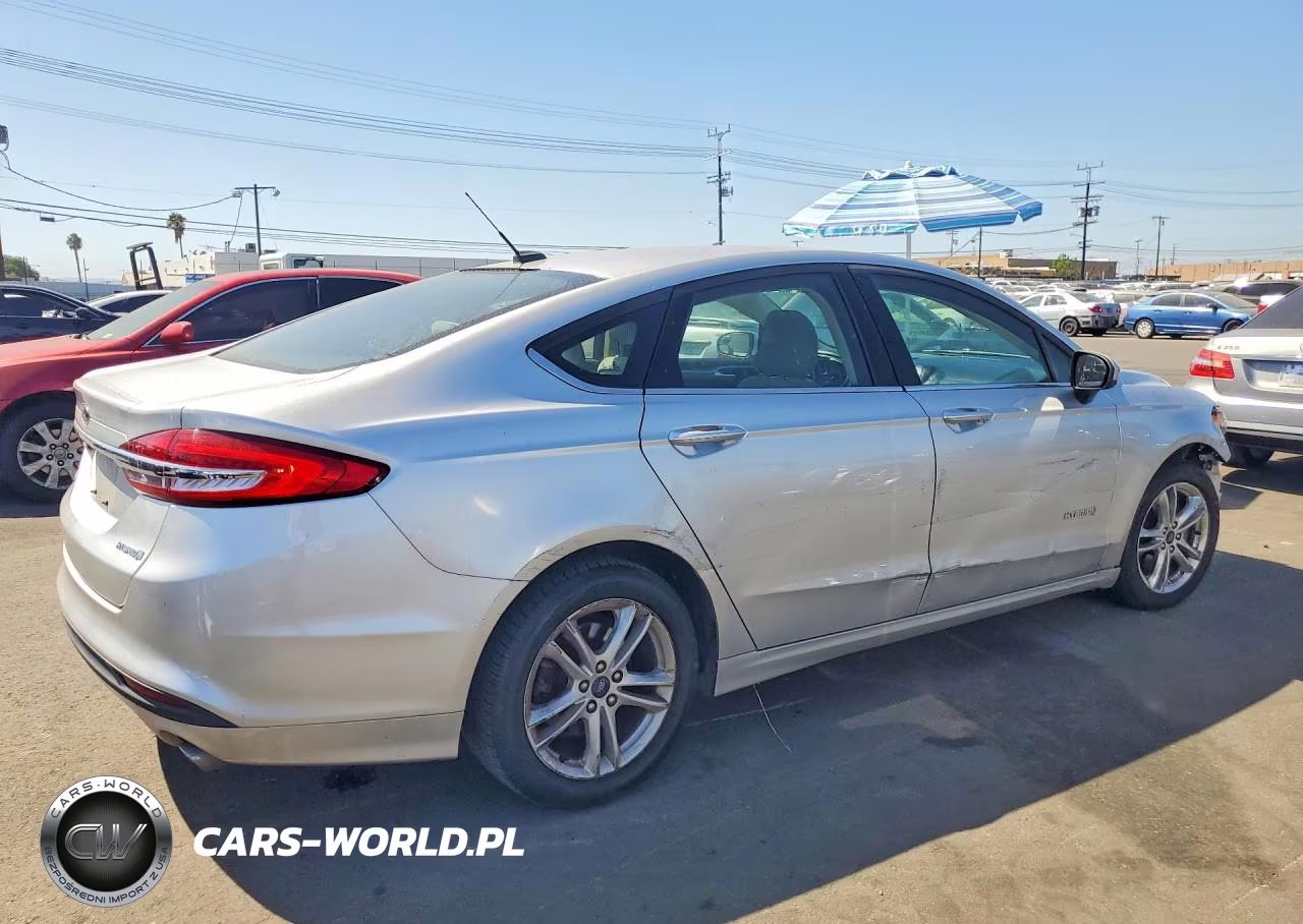 2018 Ford Fusion S Hybrid VIN:3FA6P0UU7JR273575 - 3