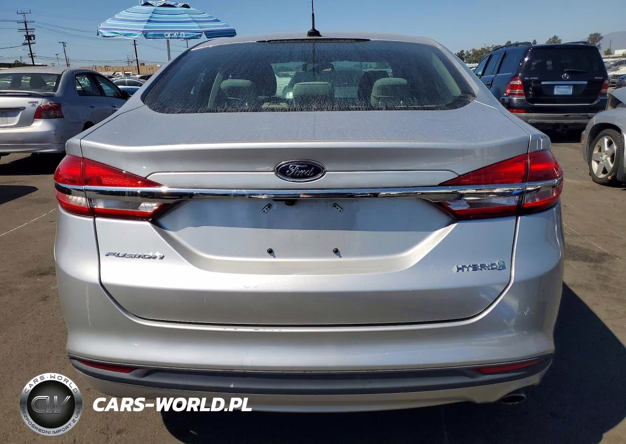 2018 Ford Fusion S Hybrid VIN:3FA6P0UU7JR273575 - 6