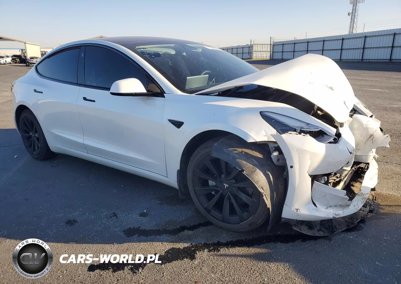 2022 Tesla Model 3 VIN:5YJ3E1EA1NF252046 - 4