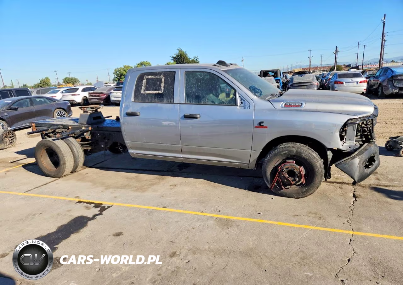 2023 Ram 3500 VIN:3C7WRSCL6PG533464 - 4