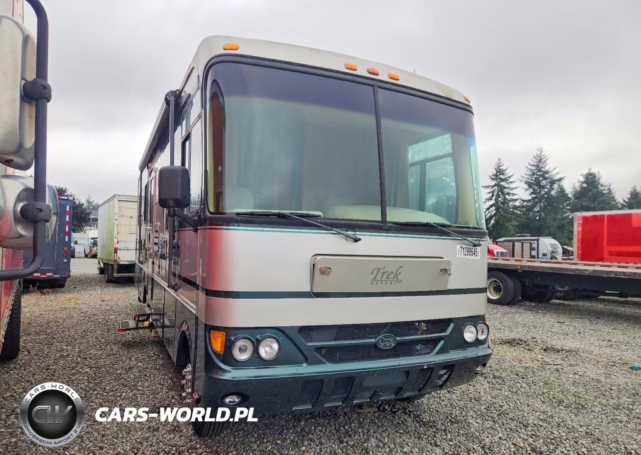 2003 Workhorse Trek Rv VIN:5B4MP67G833371631 - 1