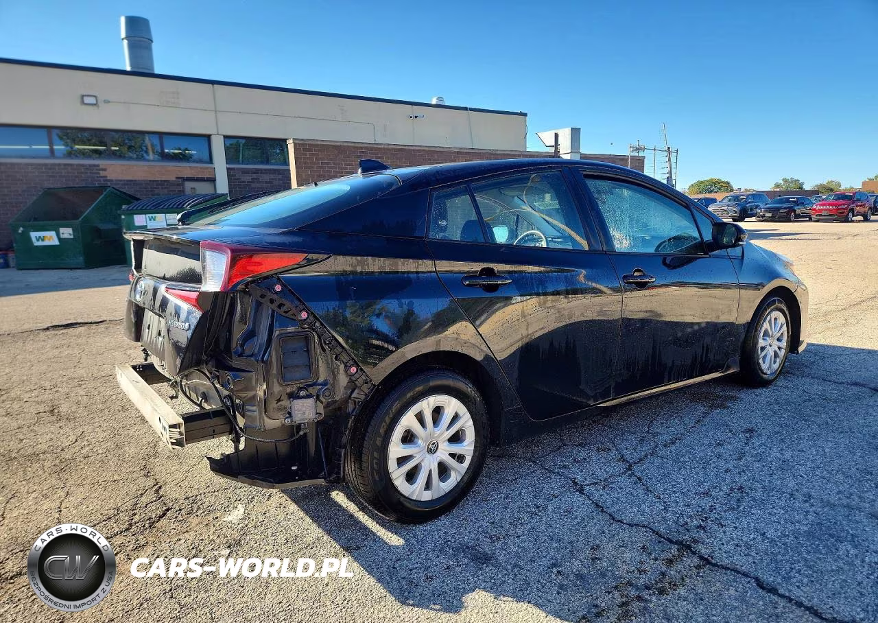 2022 Toyota Prius Le VIN:JTDKAMFUXN3182965 - 3