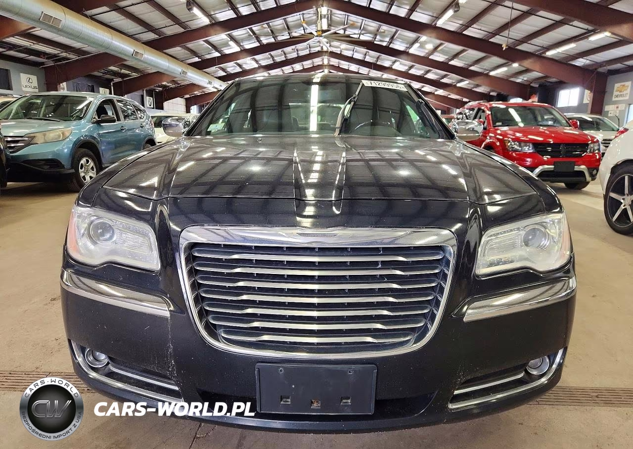 2013 Chrysler 300C VIN:2C3CCAET0DH666309 - 5