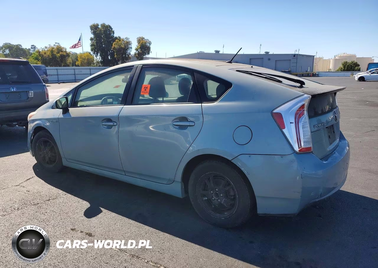 2013 Toyota Prius Two VIN:JTDKN3DU8D1624511 - 2