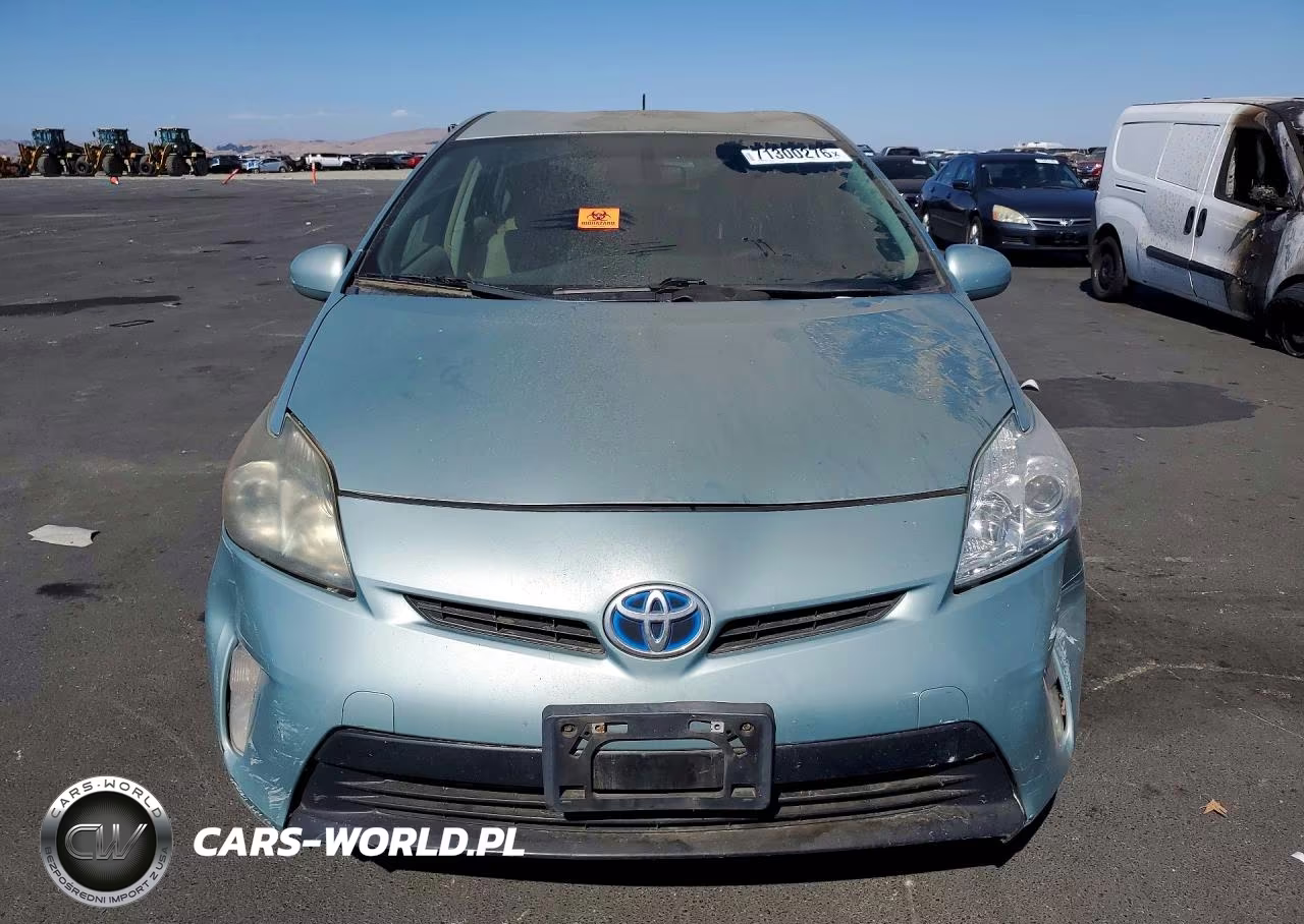2013 Toyota Prius Two VIN:JTDKN3DU8D1624511 - 5
