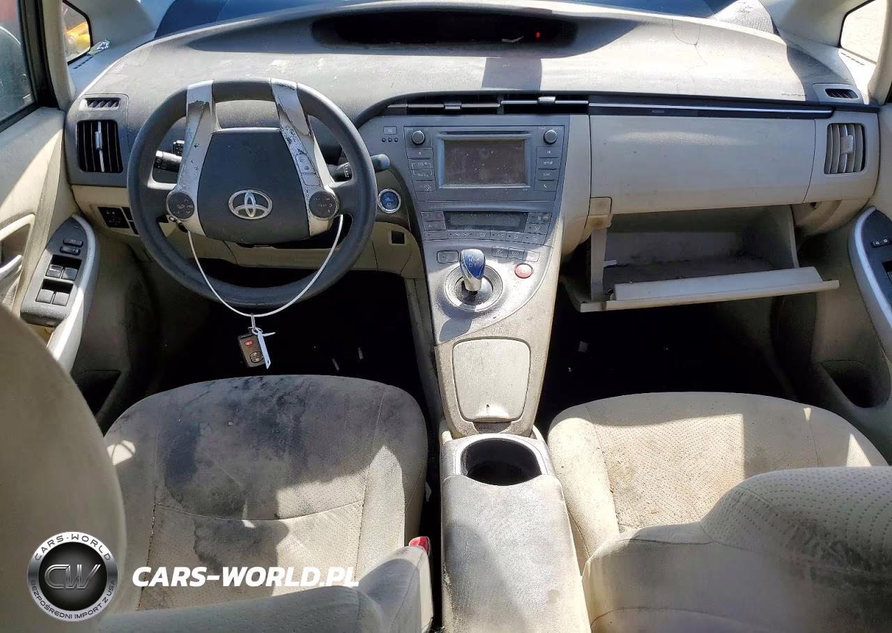 2013 Toyota Prius Two VIN:JTDKN3DU8D1624511 - 8