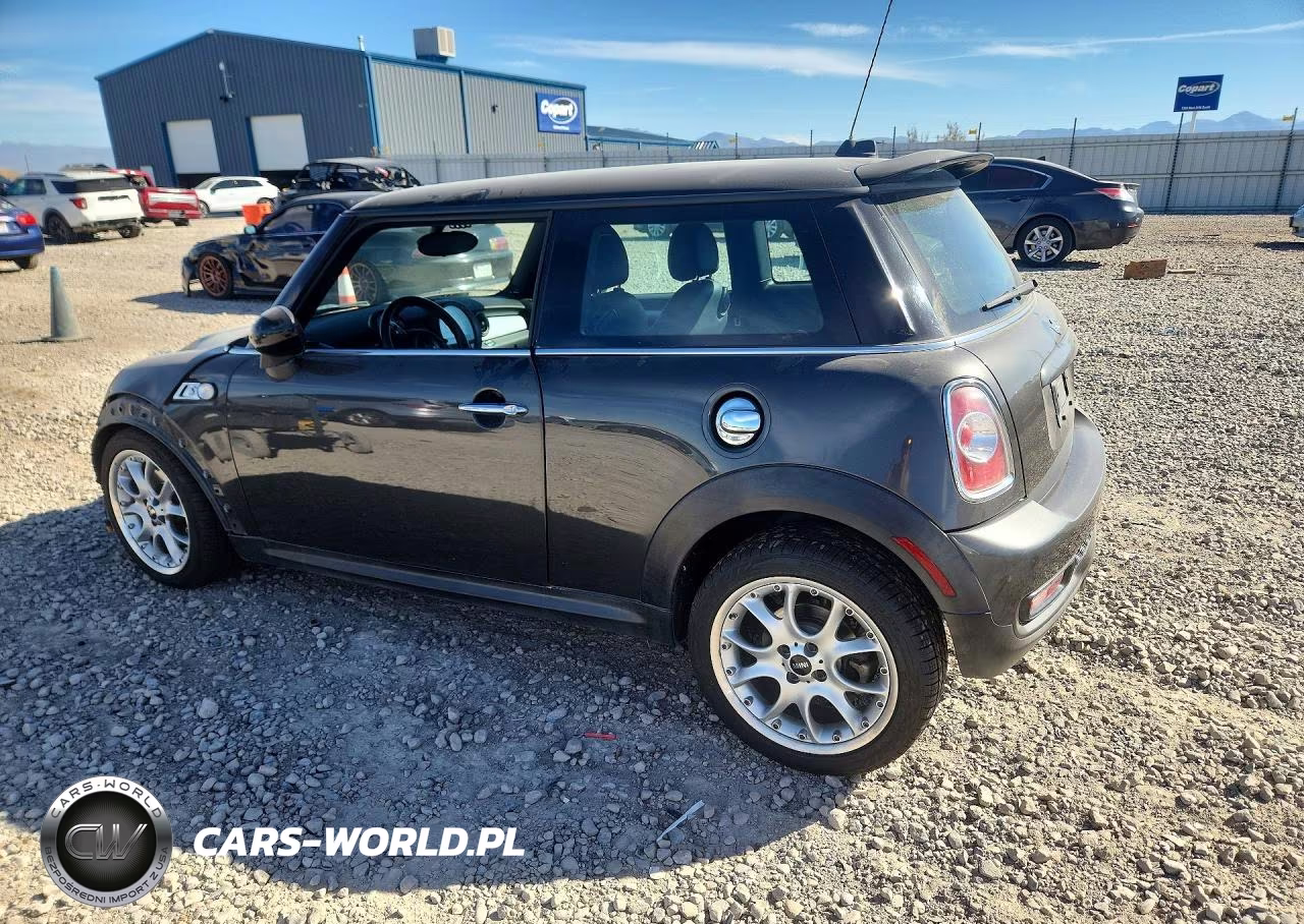 2011 Mini Cooper S VIN:WMWSV3C50BTY11377 - 2