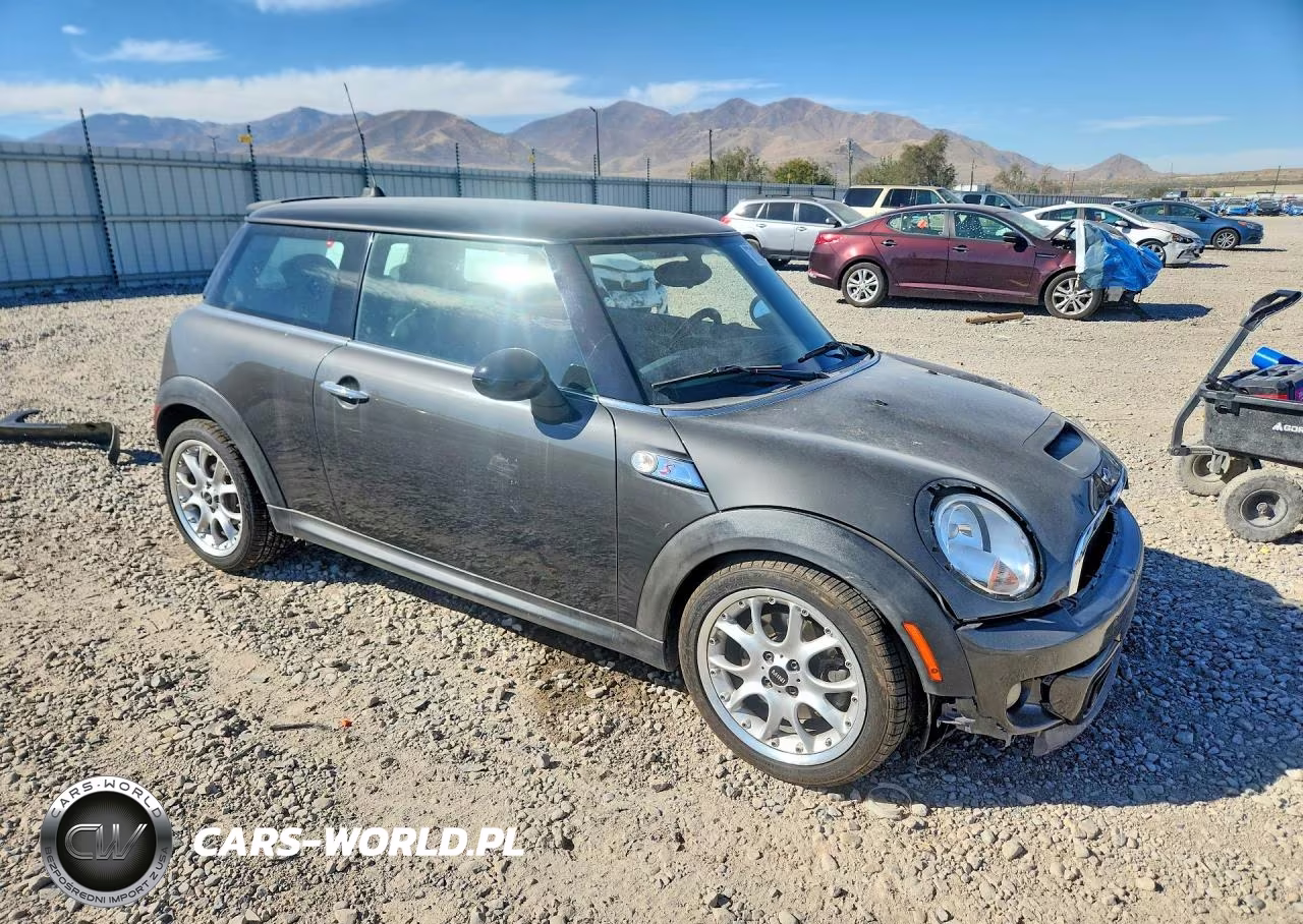 2011 Mini Cooper S VIN:WMWSV3C50BTY11377 - 4