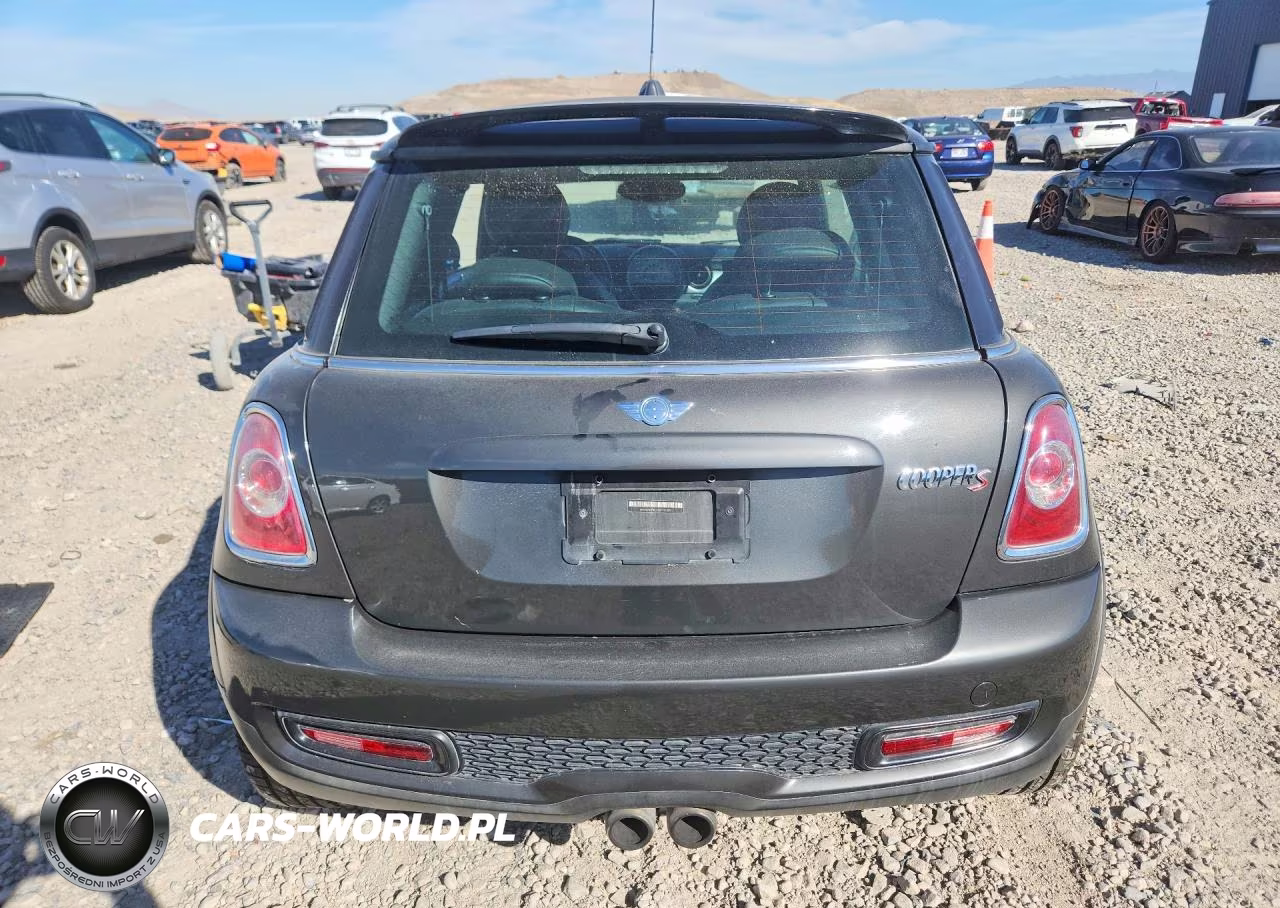 2011 Mini Cooper S VIN:WMWSV3C50BTY11377 - 6