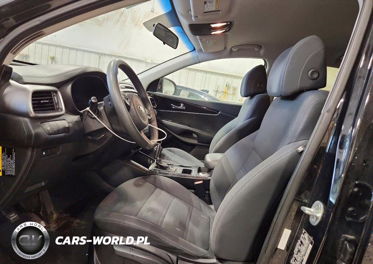 2017 Kia Sorento Lx VIN:5XYPGDA31HG263808 - 7