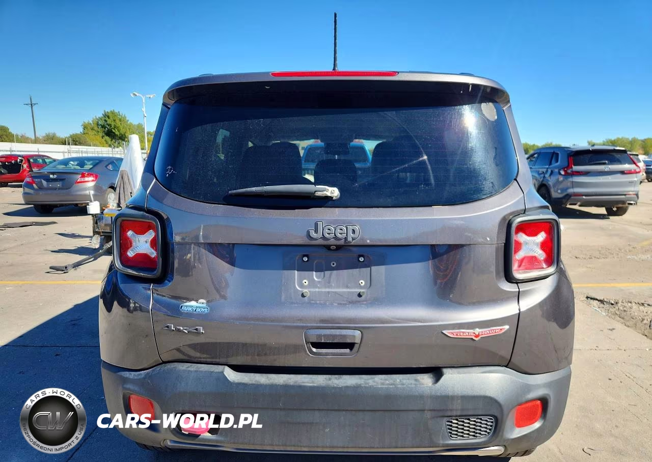 2018 Jeep Renegade Trailhawk VIN:ZACCJBCB2JPJ09216 - 6