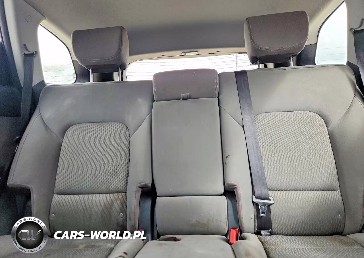 2018 Hyundai Santa Fe Se VIN:KM8SM4HF1JU257574 - 10