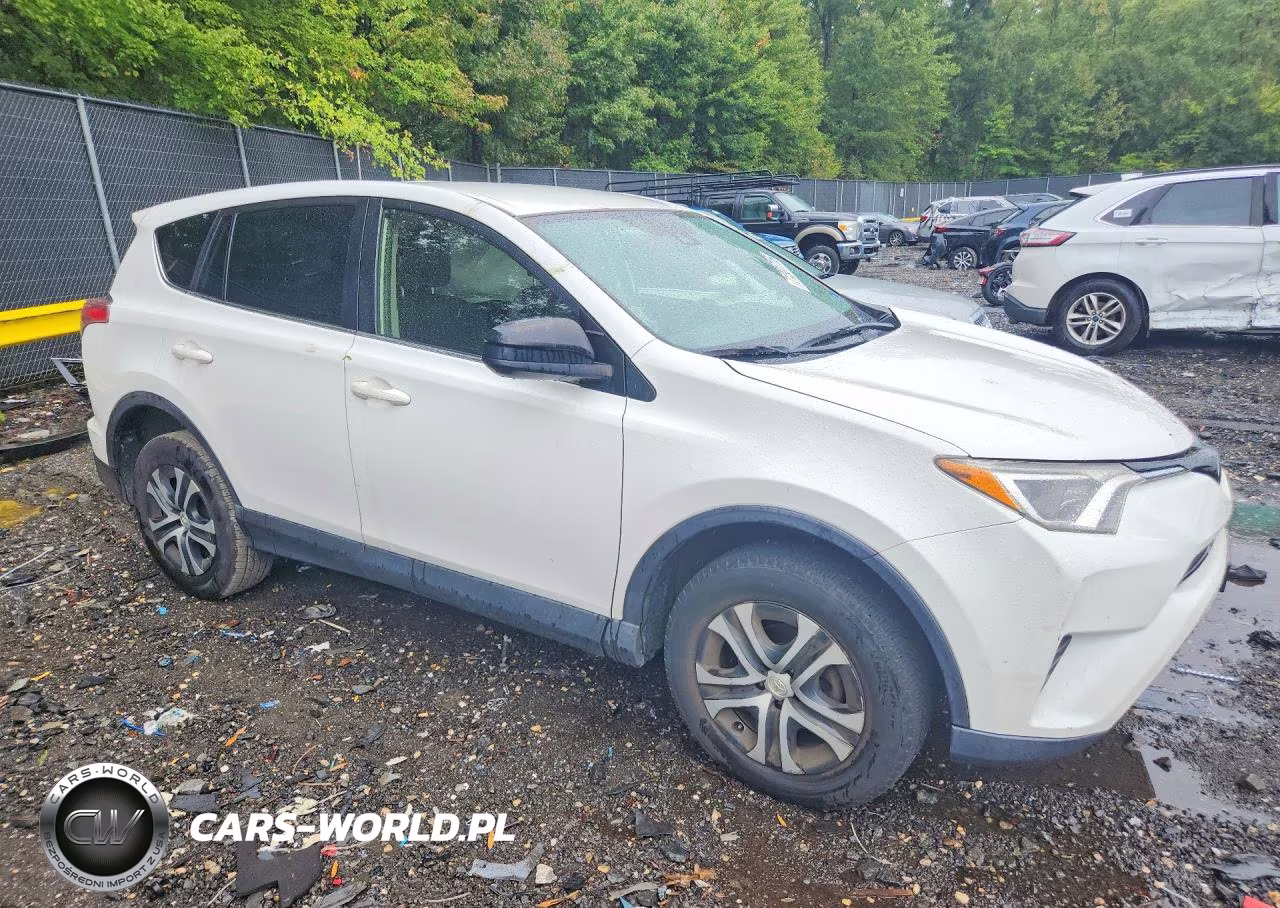 2018 Toyota Rav4 Le VIN:JTMBFREV4JJ249512 - 4