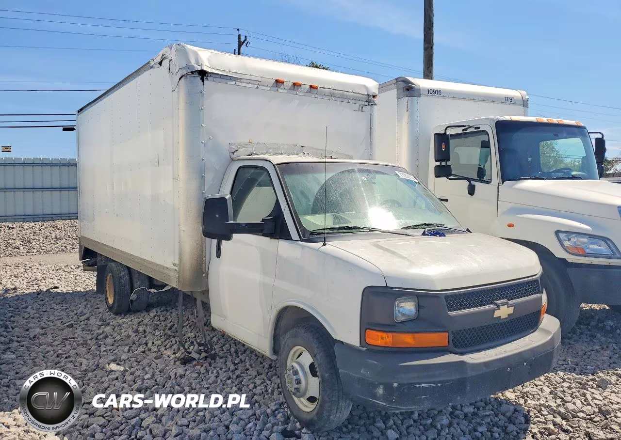 2014 Chevrolet Express Box Truck VIN:1GB3G4BG5E1195982 - 4