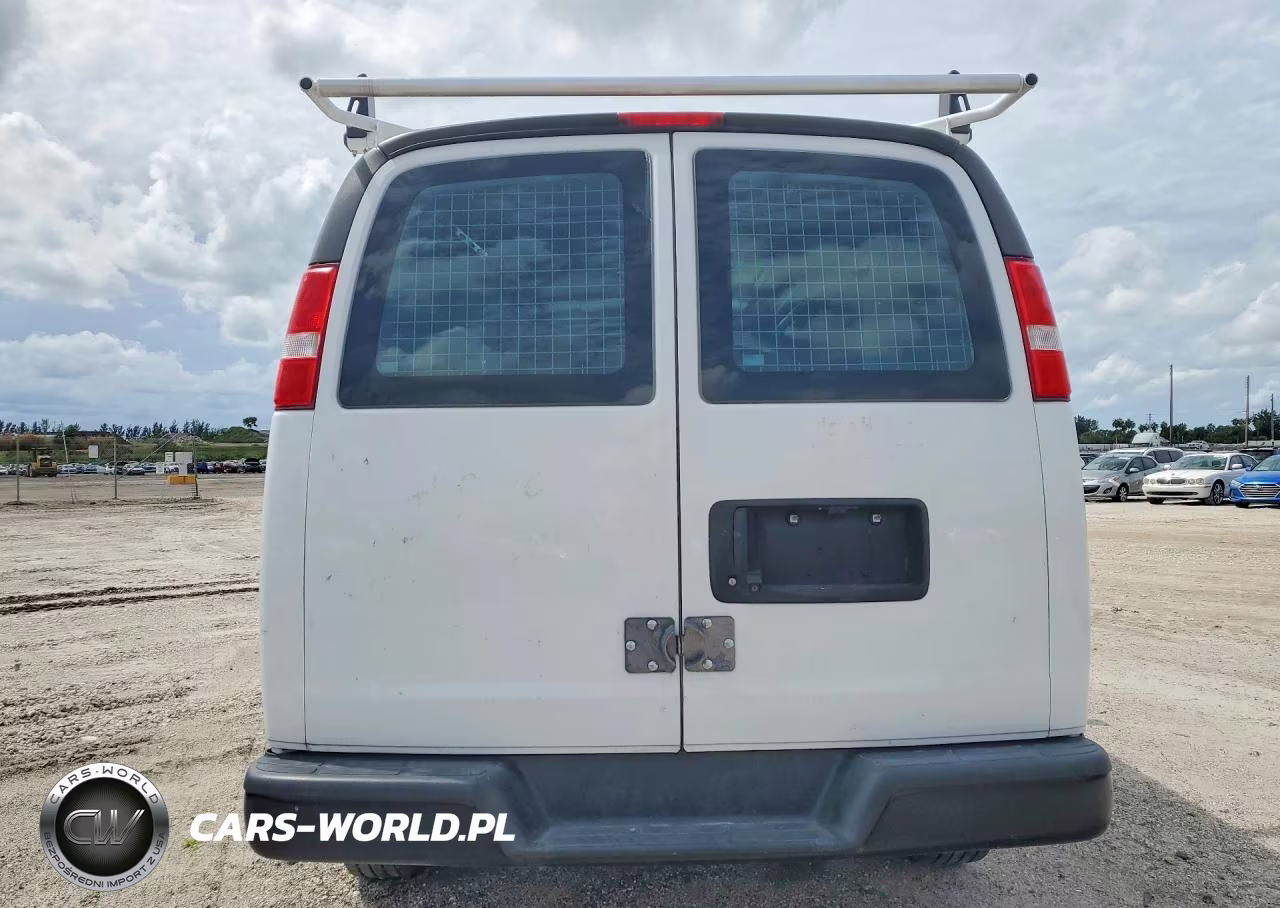 2021 Chevrolet Express G2500 VIN:1GCWGAFP0M1236325 - 6