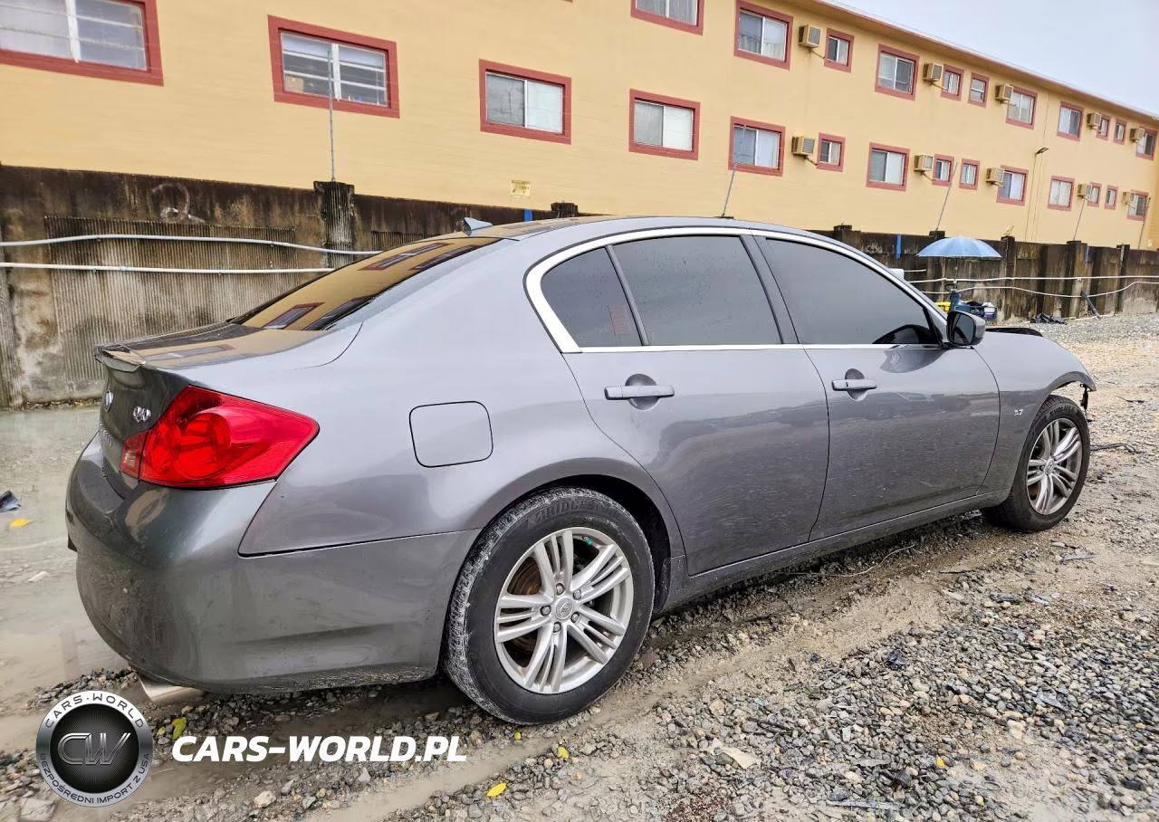 2015 Infiniti Q40 Base VIN:JN1CV6AR8FM520272 - 3