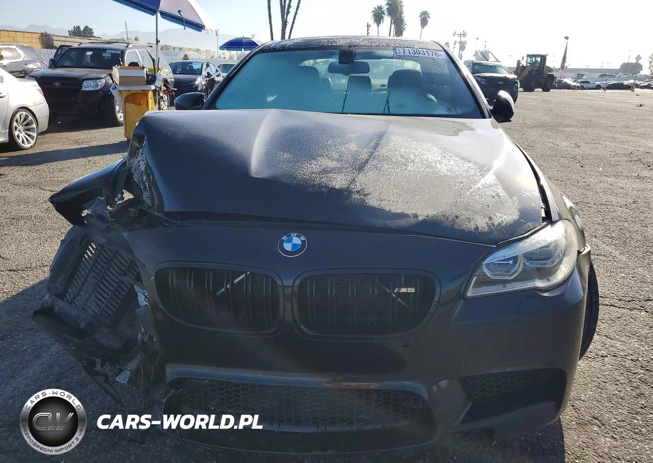 2014 BMW M5 VIN:WBSFV9C54ED593006 - 5