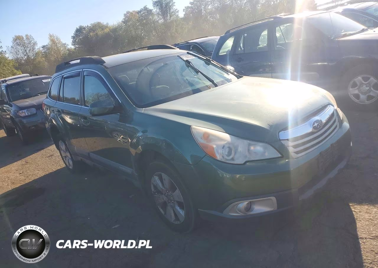 2010 Subaru Outback 2.5I Premium VIN:4S4BRBCC9A1331053 - 4