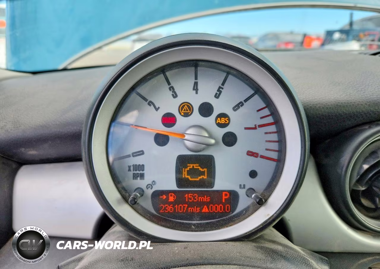 2008 Mini Cooper VIN:WMWMF33508TT62720 - 9