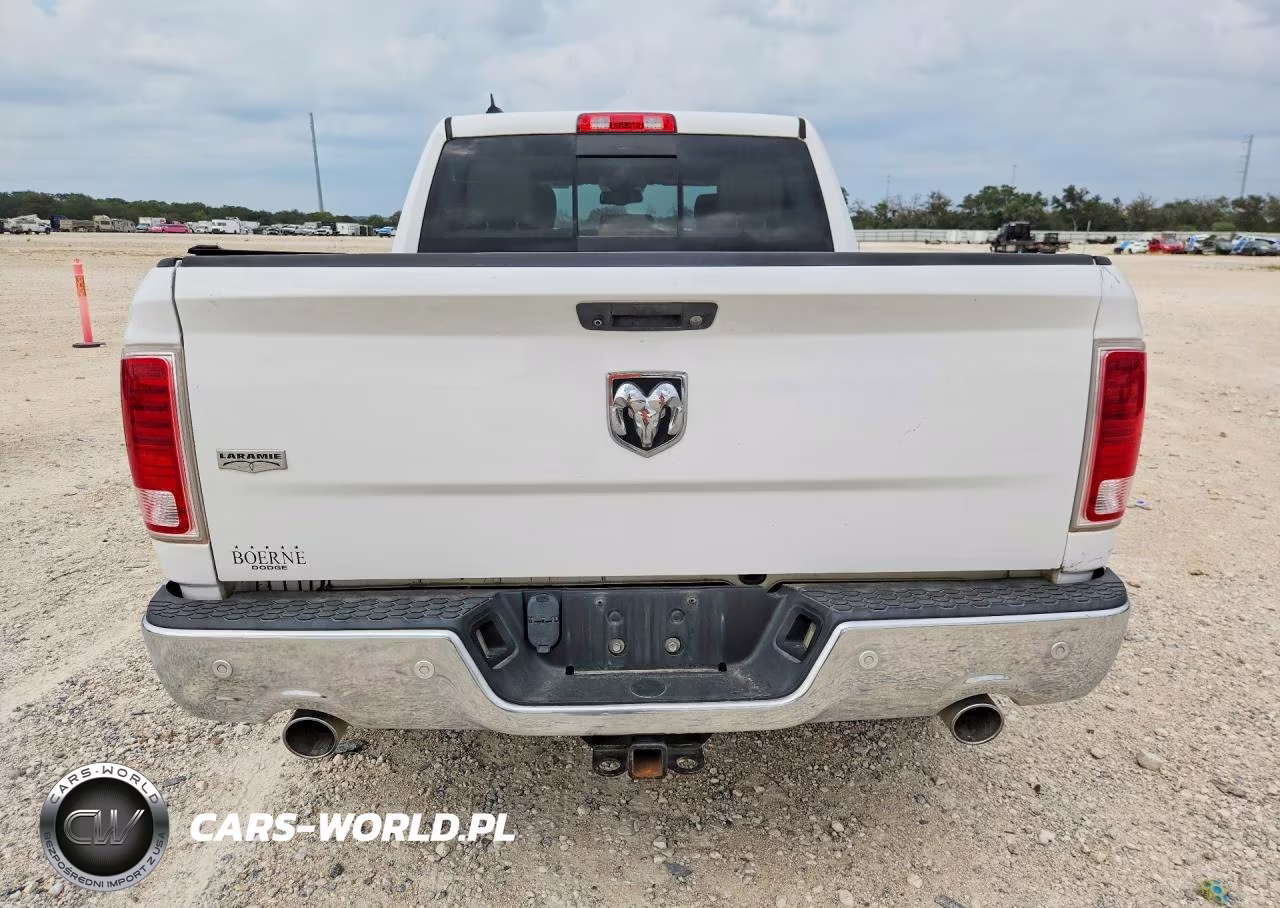 2018 Ram 1500 Laramie VIN:1C6RR6NM1JS245317 - 6