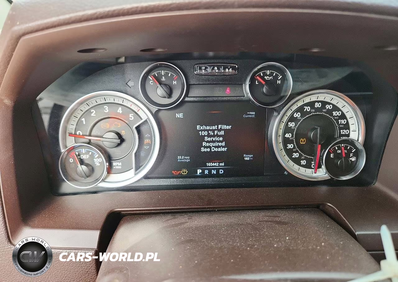 2018 Ram 1500 Laramie VIN:1C6RR6NM1JS245317 - 9