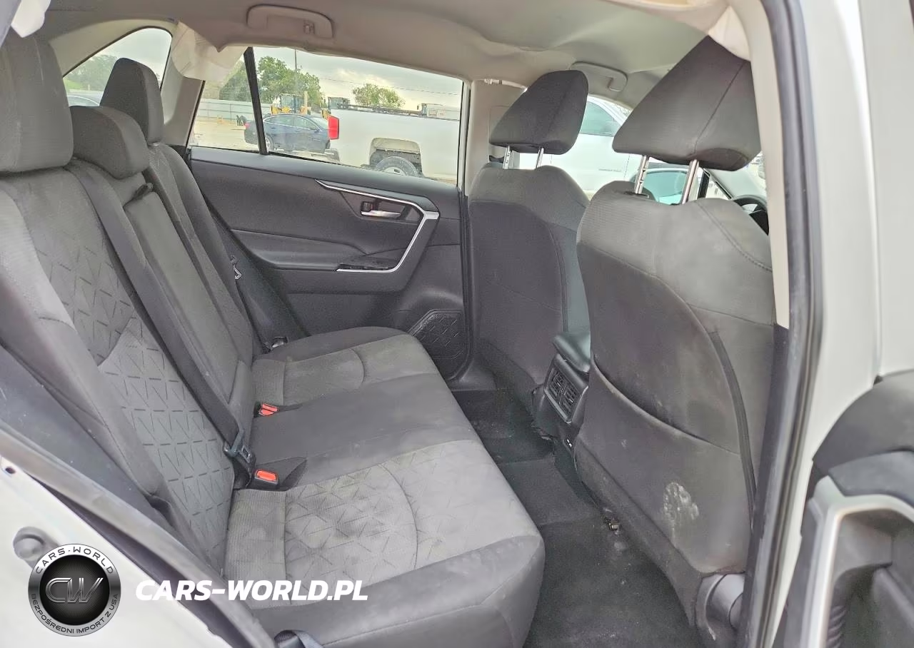 2021 Toyota Rav4 Xle VIN:2T3W1RFV0MW136595 - 10