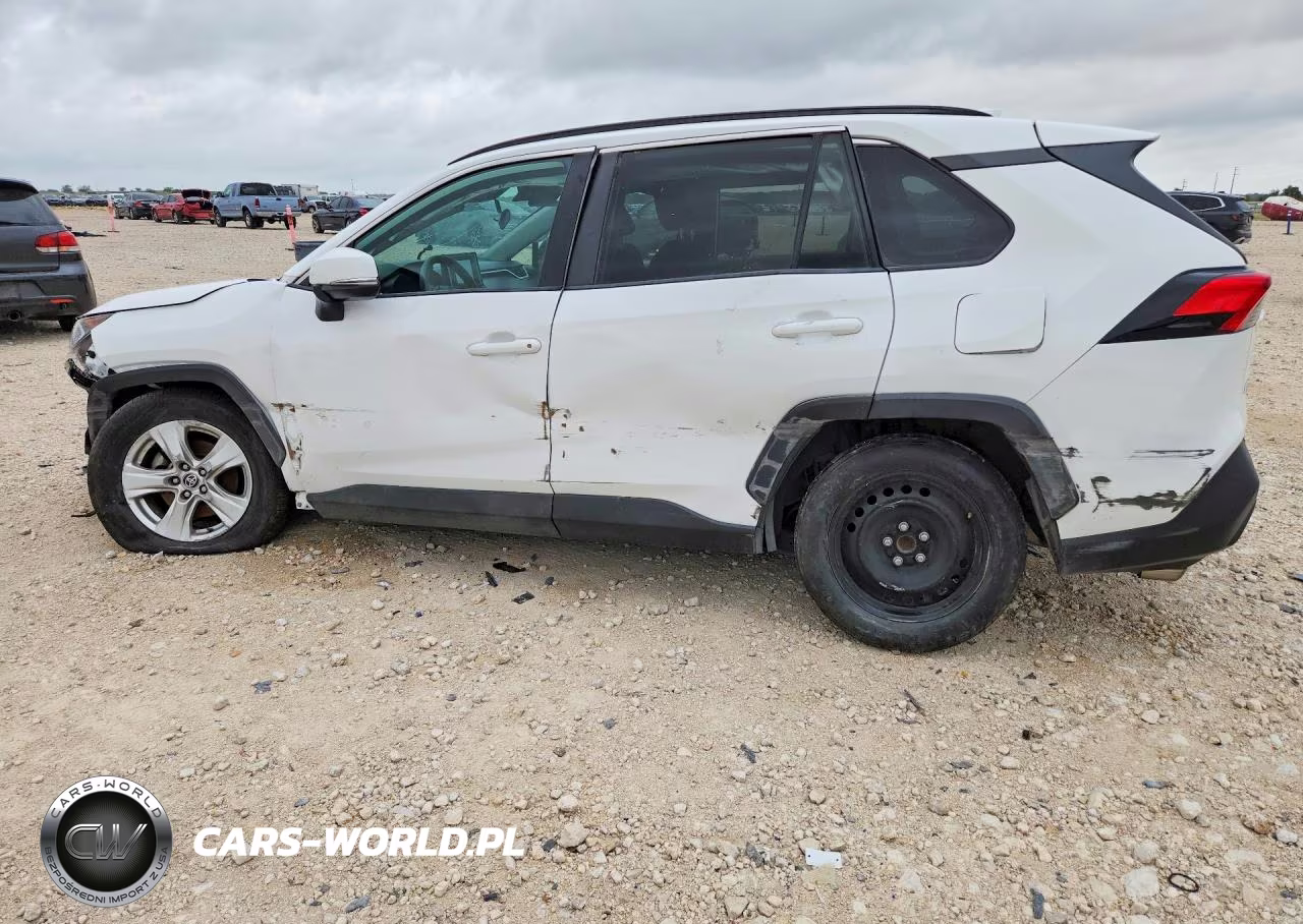 2021 Toyota Rav4 Xle VIN:2T3W1RFV0MW136595 - 2