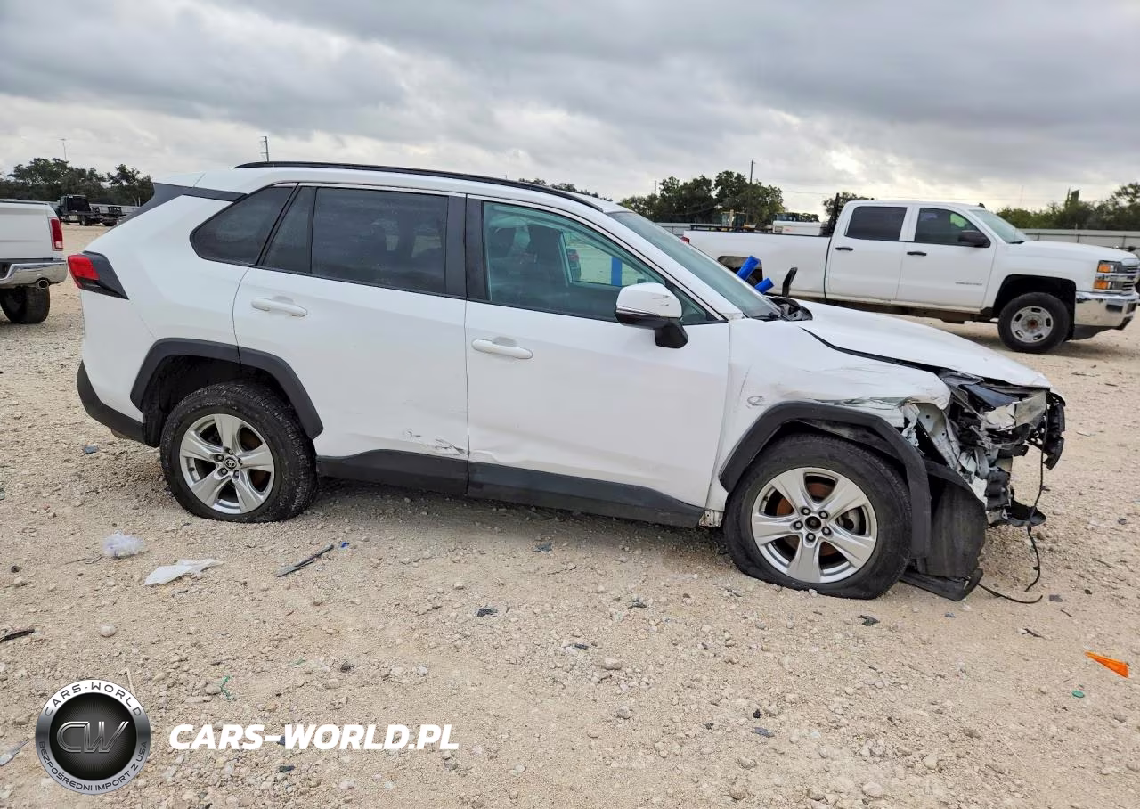 2021 Toyota Rav4 Xle VIN:2T3W1RFV0MW136595 - 4