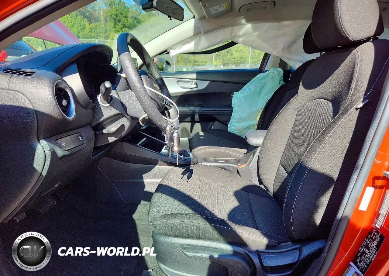 2022 Kia Forte Lxs VIN:3KPF24AD7NE496913 - 7