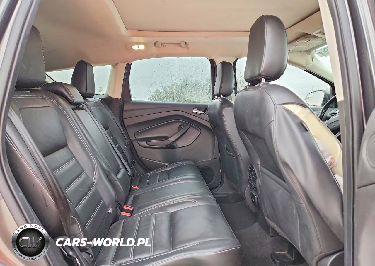 2018 Ford Escape Titanium VIN:1FMCU0J90JUD50202 - 10