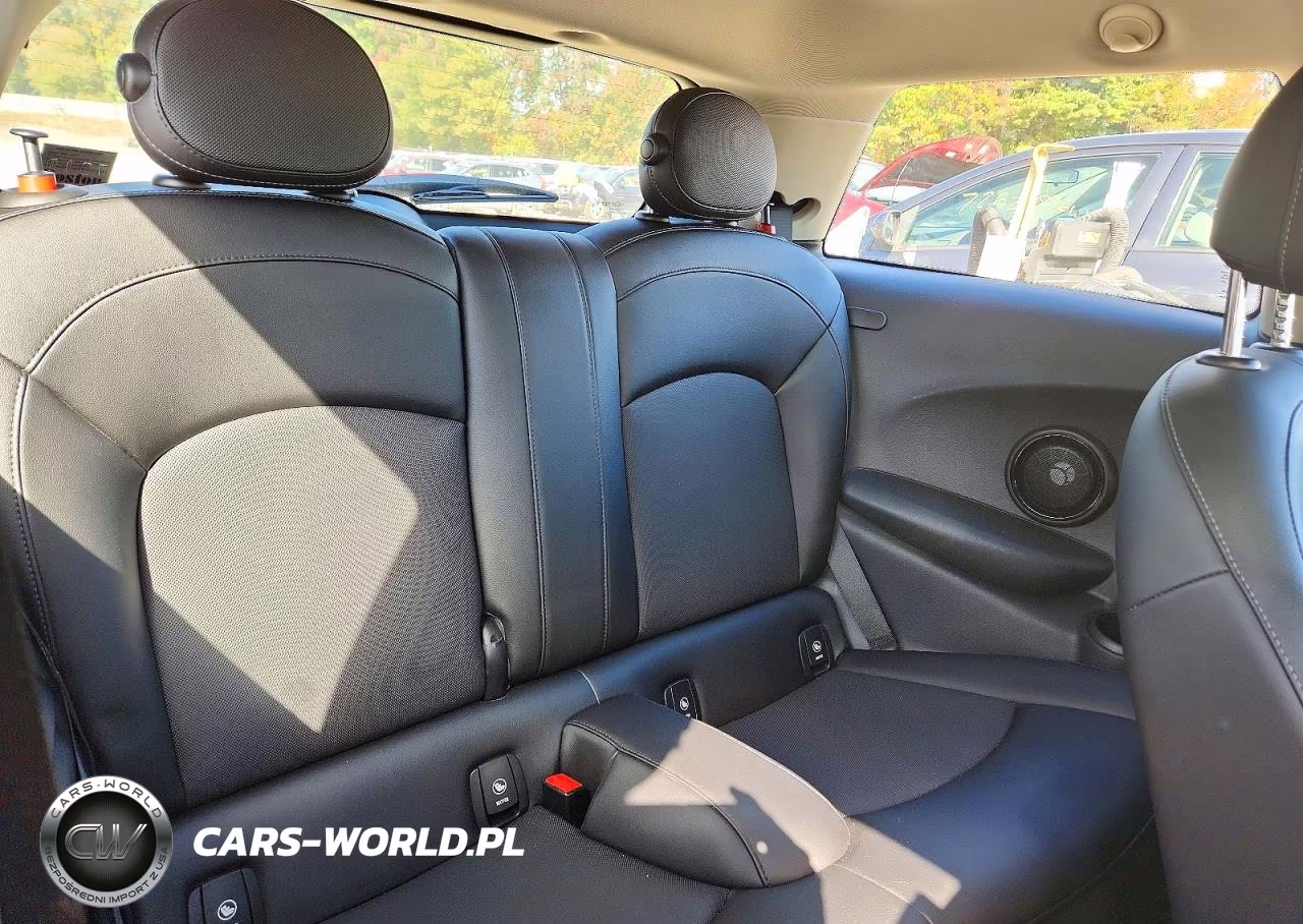 2016 Mini Cooper VIN:WMWXP5C5XG2D14042 - 10