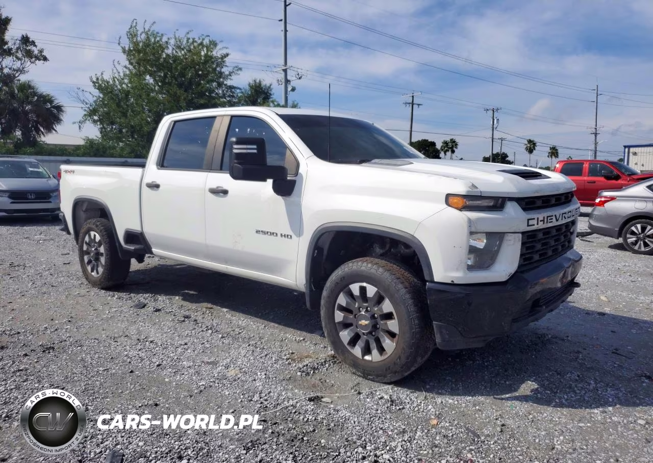 2021 Chevrolet Silverado K2500 Custom VIN:1GC4YME7XMF243907 - 4