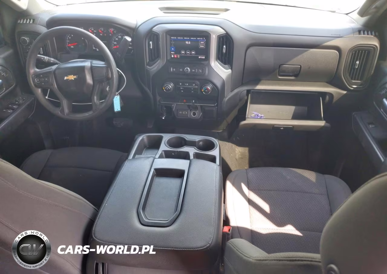 2021 Chevrolet Silverado K2500 Custom VIN:1GC4YME7XMF243907 - 8