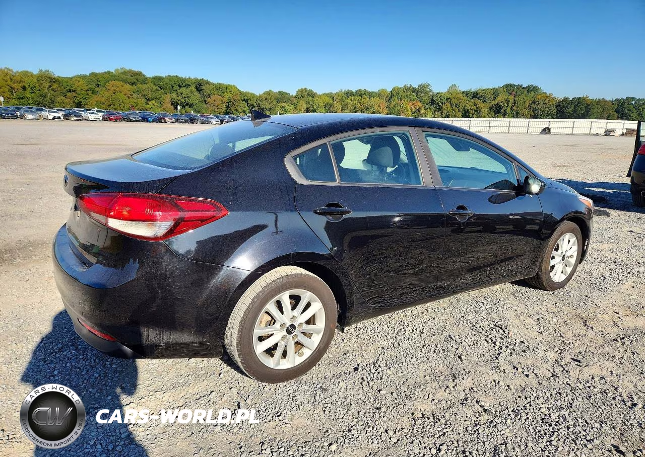 2018 Kia Forte Lx VIN:3KPFK4A75JE280398 - 3