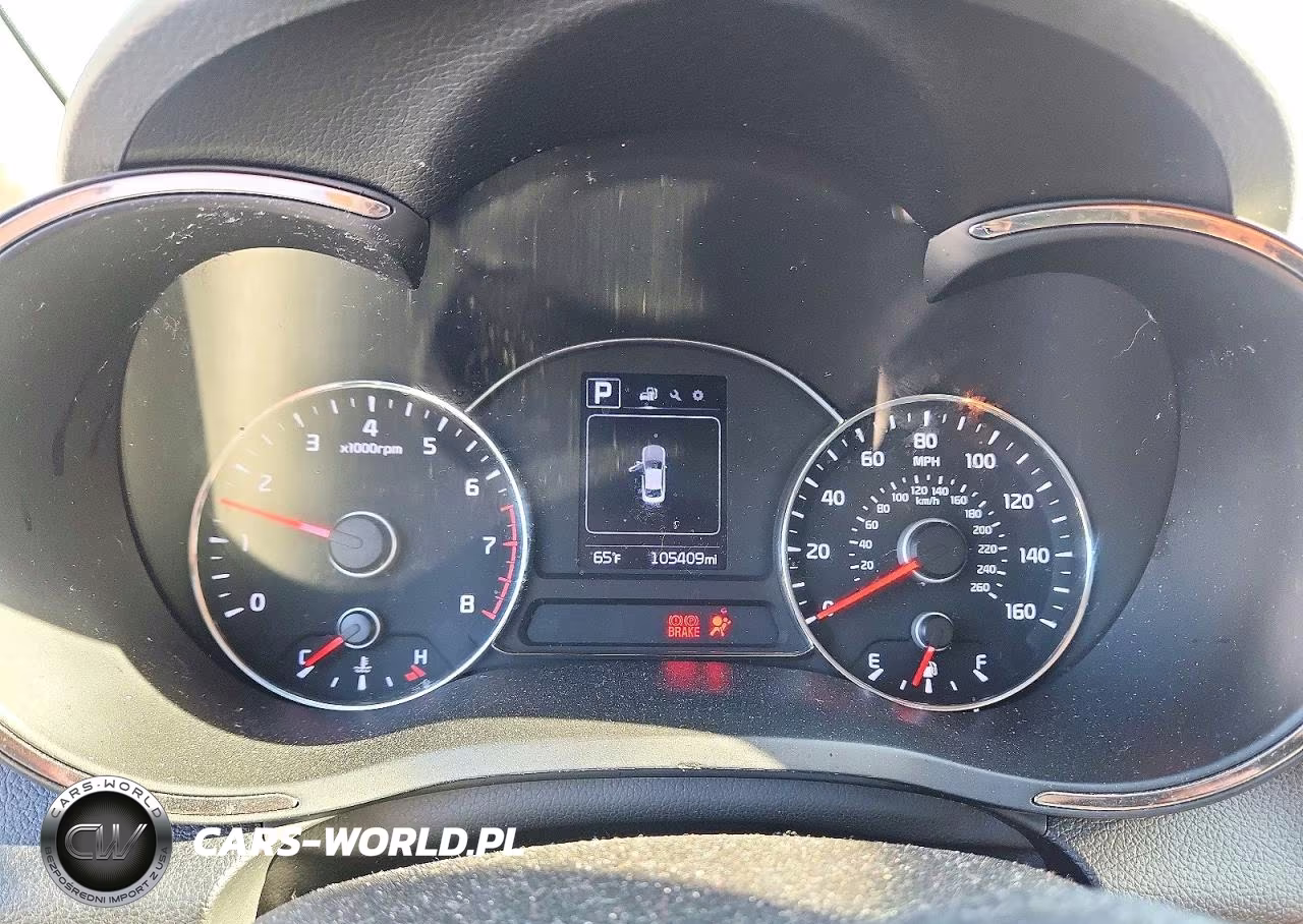 2018 Kia Forte Lx VIN:3KPFK4A75JE280398 - 9