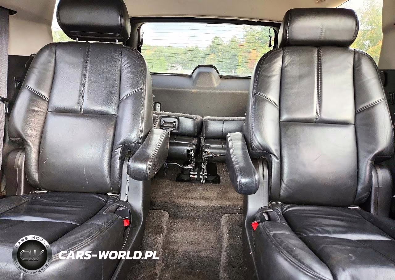 2007 GMC Yukon Denali VIN:1GKFK63847J369364 - 10