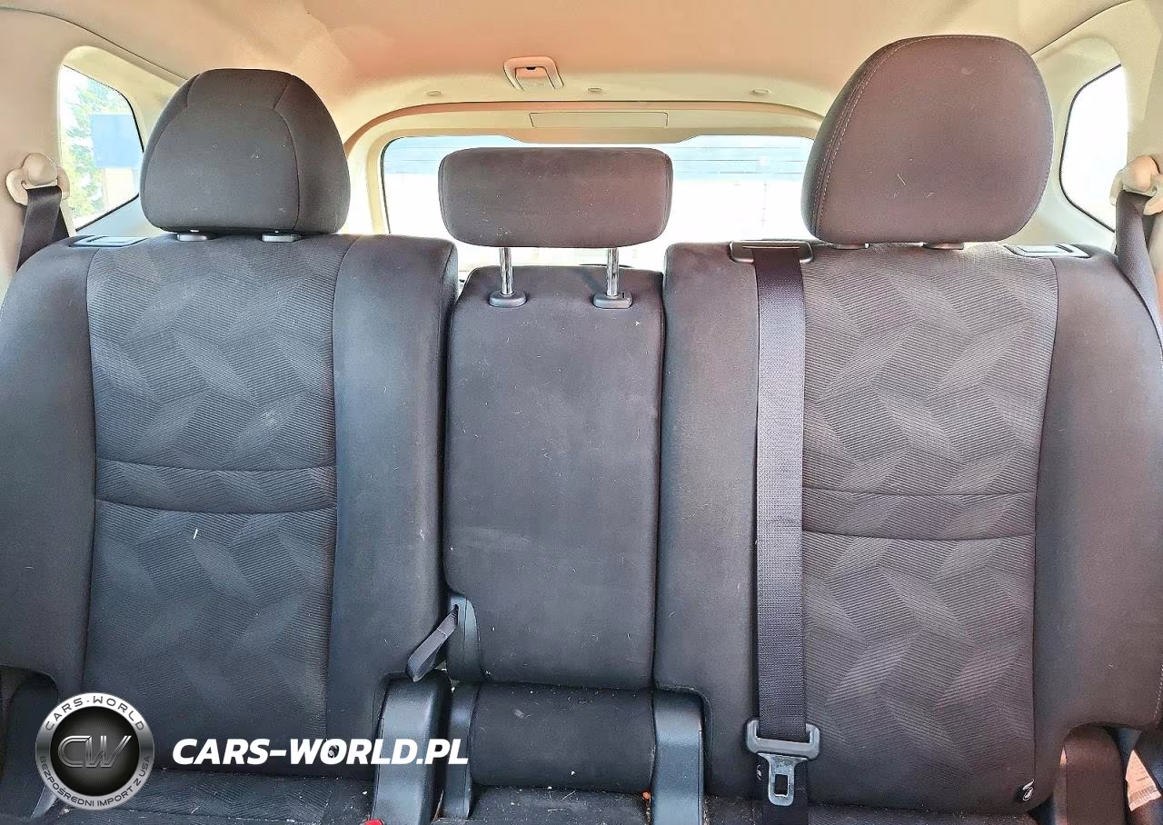 2015 Nissan Rogue S VIN:KNMAT2MT3FP590058 - 10