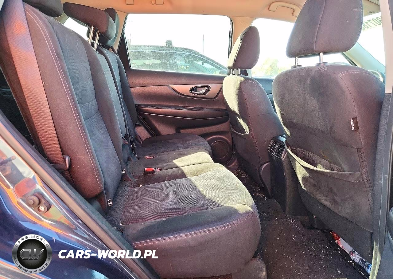 2015 Nissan Rogue S VIN:KNMAT2MT3FP590058 - 11