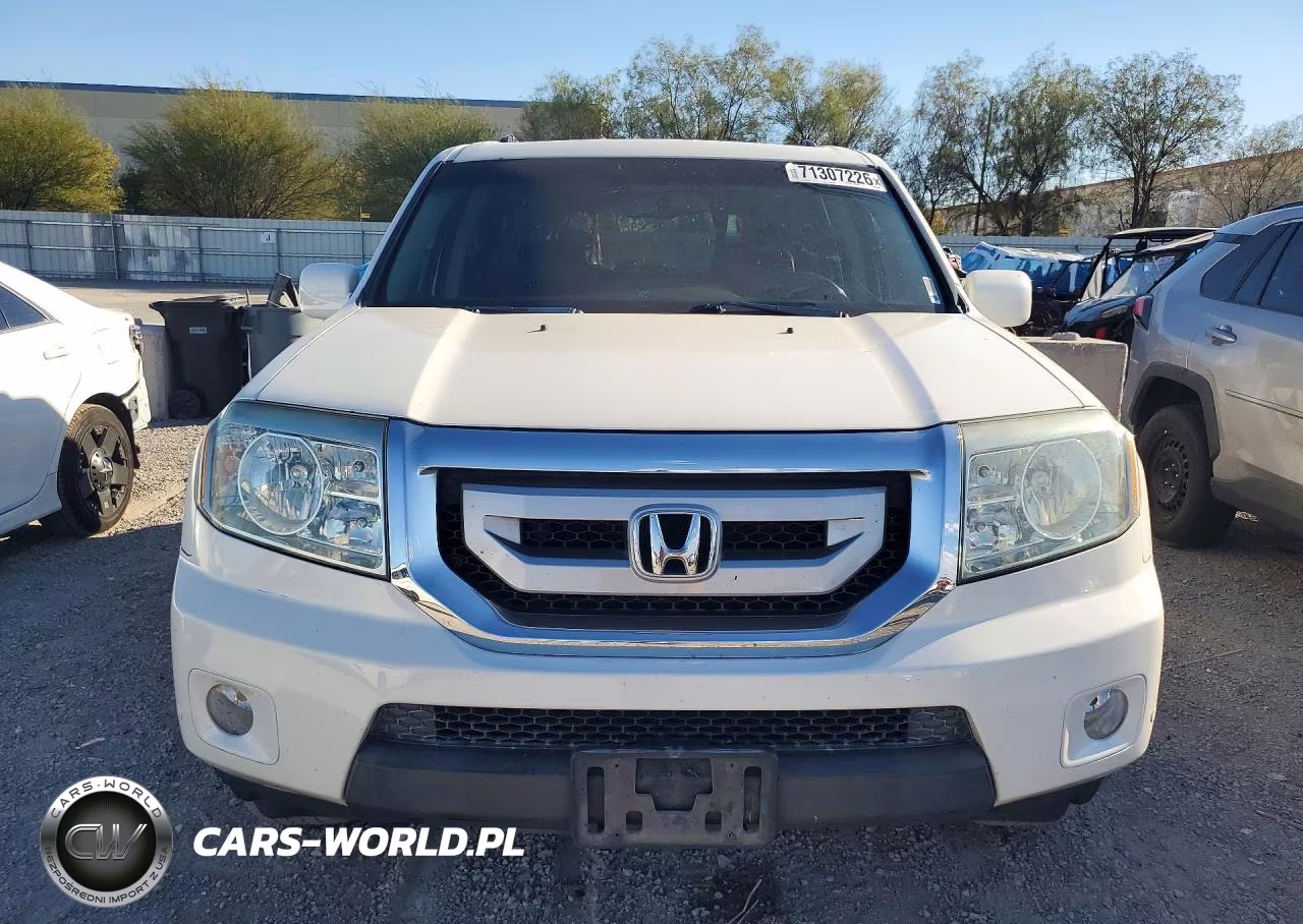 2011 Honda Pilot Touring VIN:5FNYF3H96BB040304 - 5
